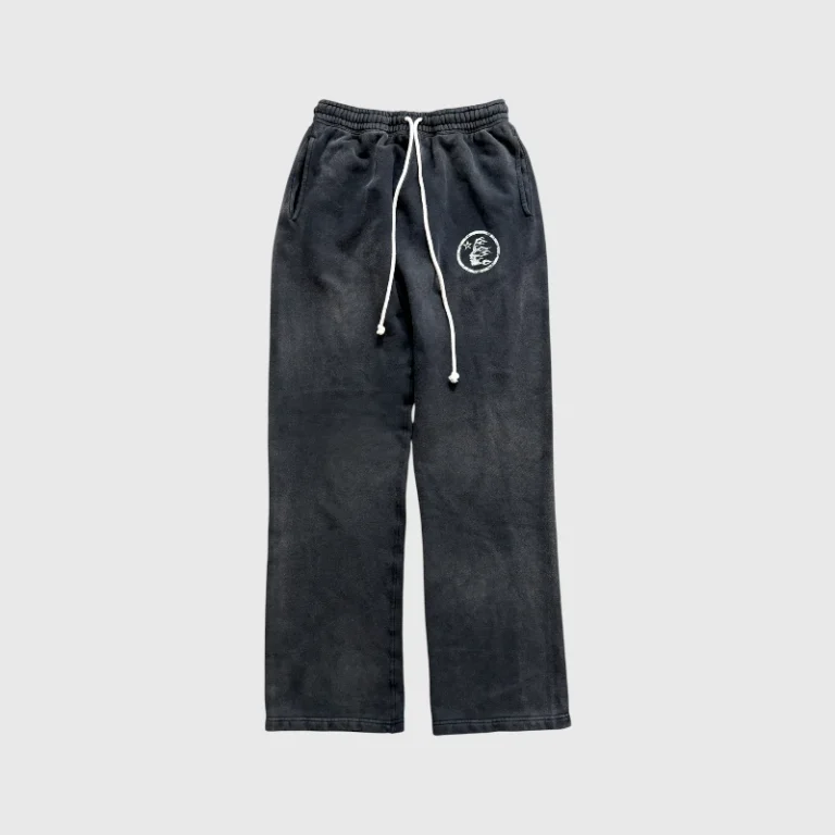 Hellstar Classic black sweatpants made from premium heavyweight fleece with a drawstring closure and signature graphic.